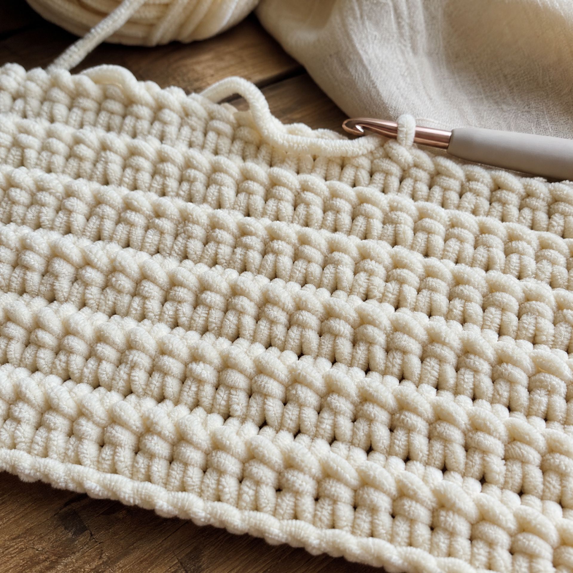 Chunky Crochet Blanket with Bernat Blanket Yarn: Free Pattern + Tips — step photo 2